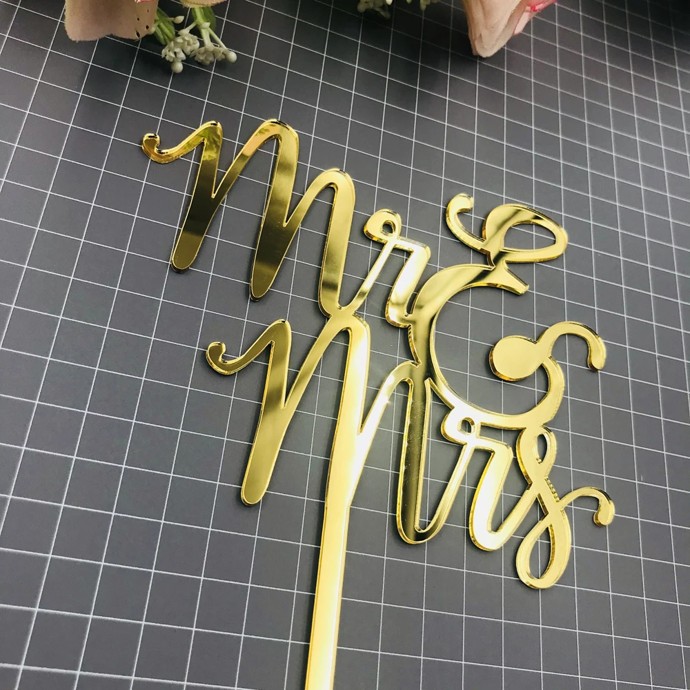  Weddign Cake Decorating Acrylic Dazzling Mr and Mrs Cake Topper ,Cake Topper Decor Anniversary Valentine's Day Engagement Gifts (1)