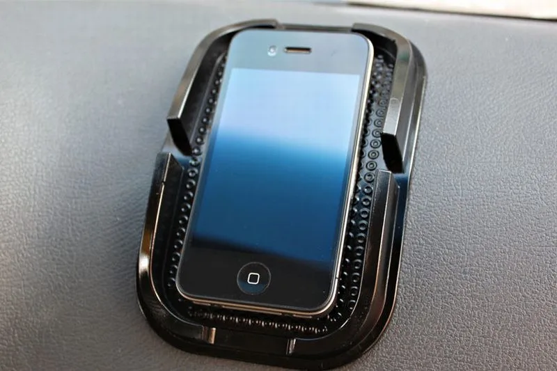 Anti-Slip Mat Auto Car Pad Holder Gadget Cell Phone Stand Universal Car Dashboard Sticky Pad For iPhone 3GS 4 4s 5 5S 5C Samsung-2 (1)