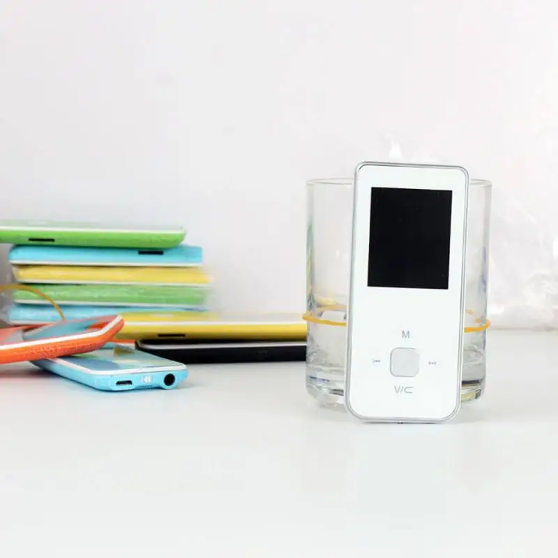 Портативный MP3 Кнопка проигрывателя ультра тонкий MP3 музыкальный плеер 1,8 дюймов мини MP3 музыкальный плеер Поддержка TF карта fm-радио электронная книга