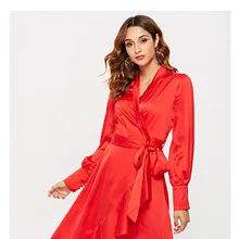 Новое кружевное платье с длинными рукавами в европейском и американском стиле на весну и лето с асимметричным гофрированным сексуальным шелковистым гладким мини-платьем+ костюм