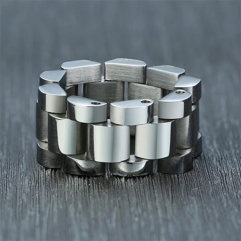 

Silver Heavy Metal Chain Link Rings in Stainless Steel Motorcycle Jewelry