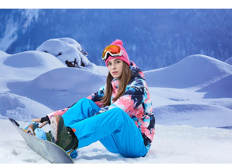 Женские лыжные куртки Высококачественная зимняя водонепроницаемая ветрозащитная теплая одежда для сноуборда