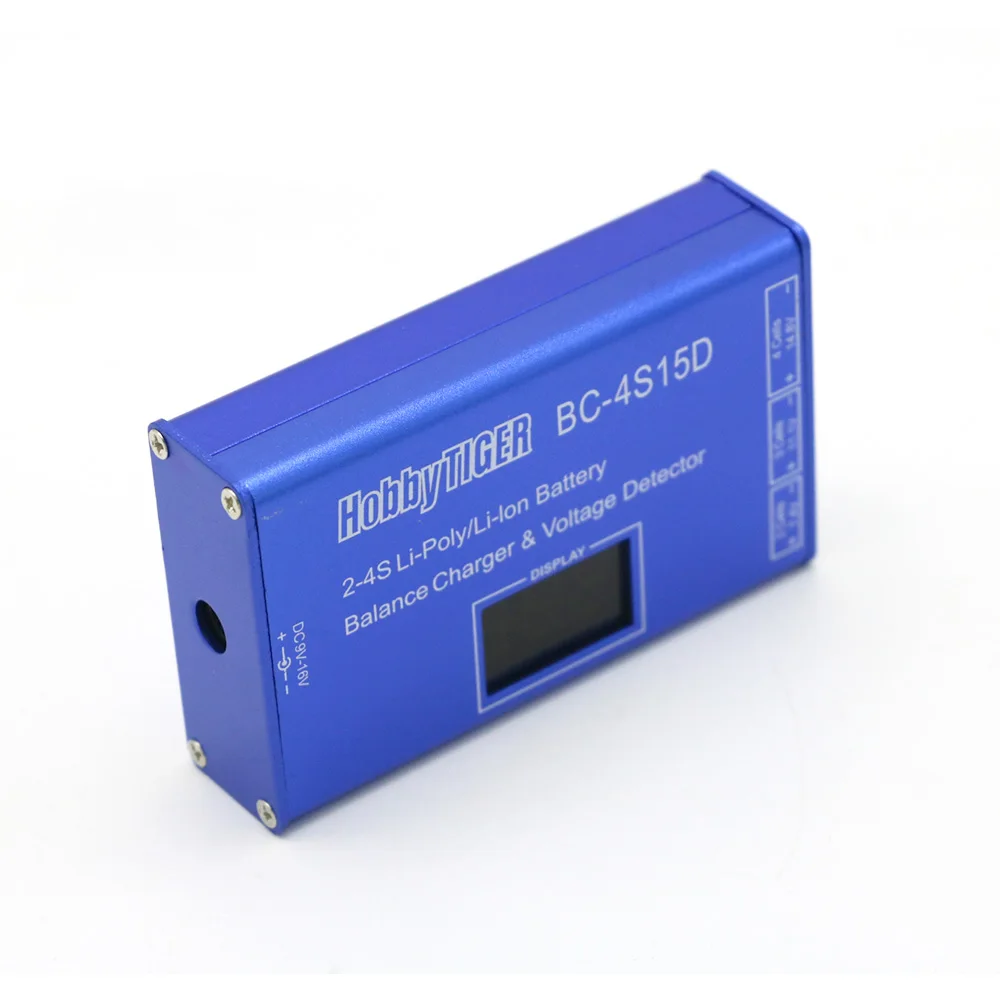 Chargeur BC-4S15D en fonctionnement, affichant les paramètres de charge
