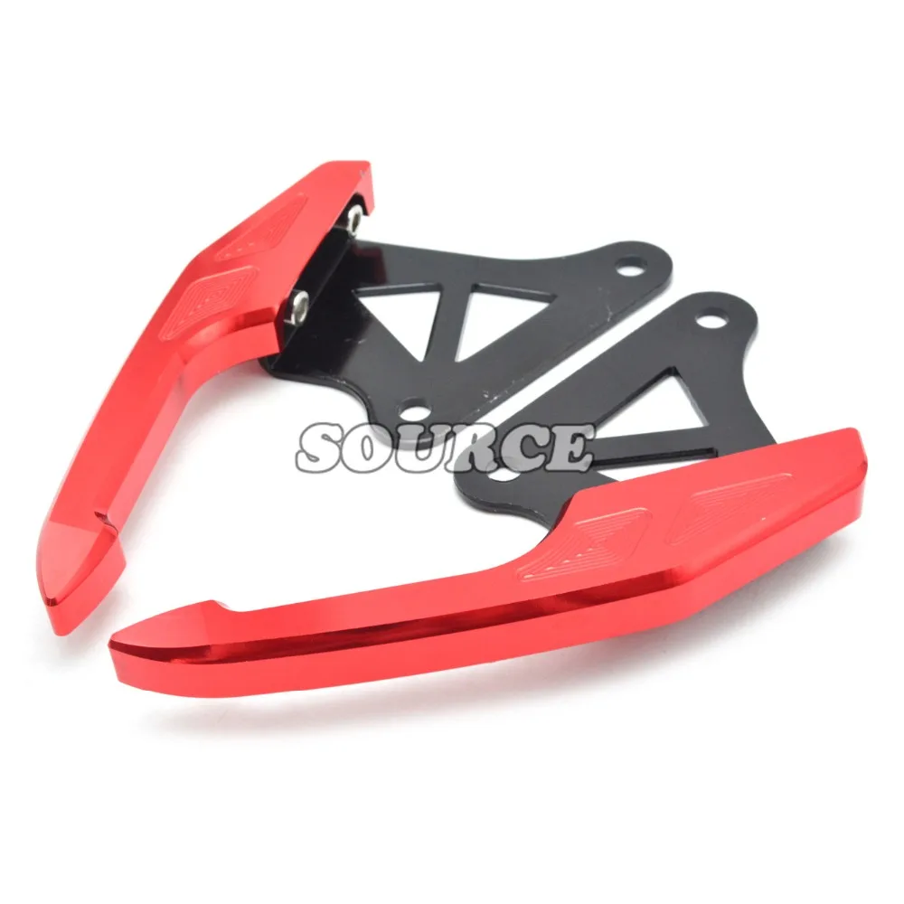 Confronto tra moto Honda MSX125 Grom 2023 VS. Honda Dax 125 2024