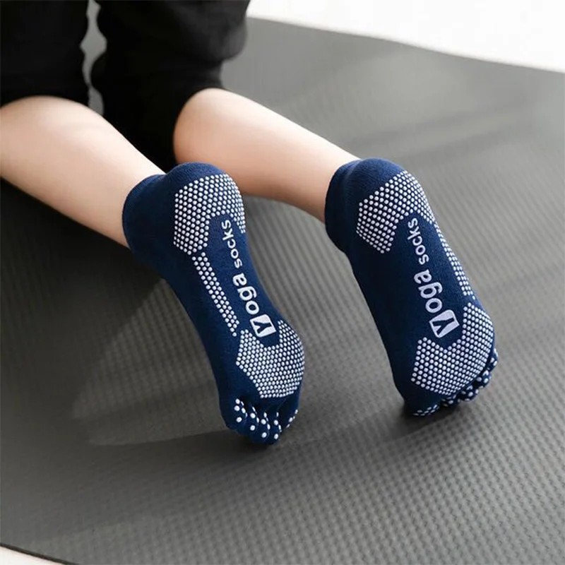 Хлопковые нескользящие высокие женские носки для йоги без пальцев без спинки удобные дышащие высококачественные носки для фитнеса 5 пар в партии - Цвет: Темно-серый