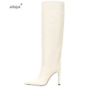 

2019 New European and American fashion sleeve pointed high-heeled checked cloth fashion show medium-sized boots and large-size