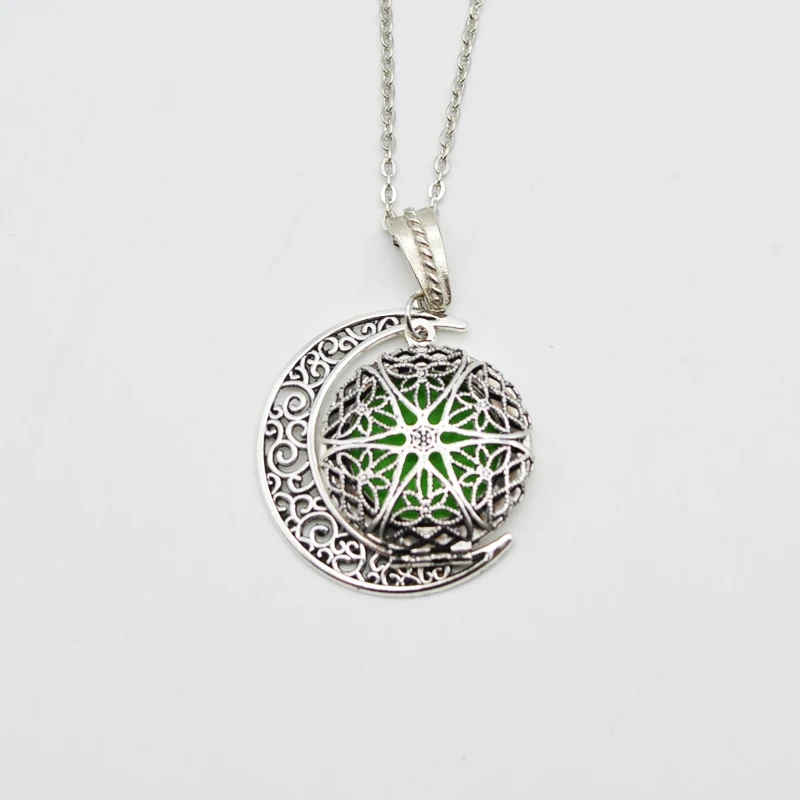 

10pcs Filigree Moon Lockets Pendant Essential Oil Diffuser Necklace Moon Aromatherapy Jewelry Young Living Doterra XSH-110