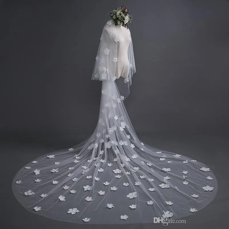 charming-ivory-3-meters-long-train-applique-flowers-wedding-bridal-veils-wedding-veils-bridal-accessories-veils-v401088 (2)