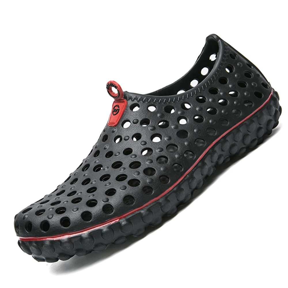 men's footwear for beach