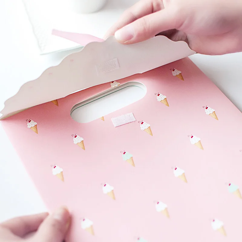 5 шт., милая Подарочная сумка, самоклеющаяся бумажная коробка с бантиком, Рождественский подарок на день рождения, мультяшная маленькая конфетная шоколадная Новогодняя сумка