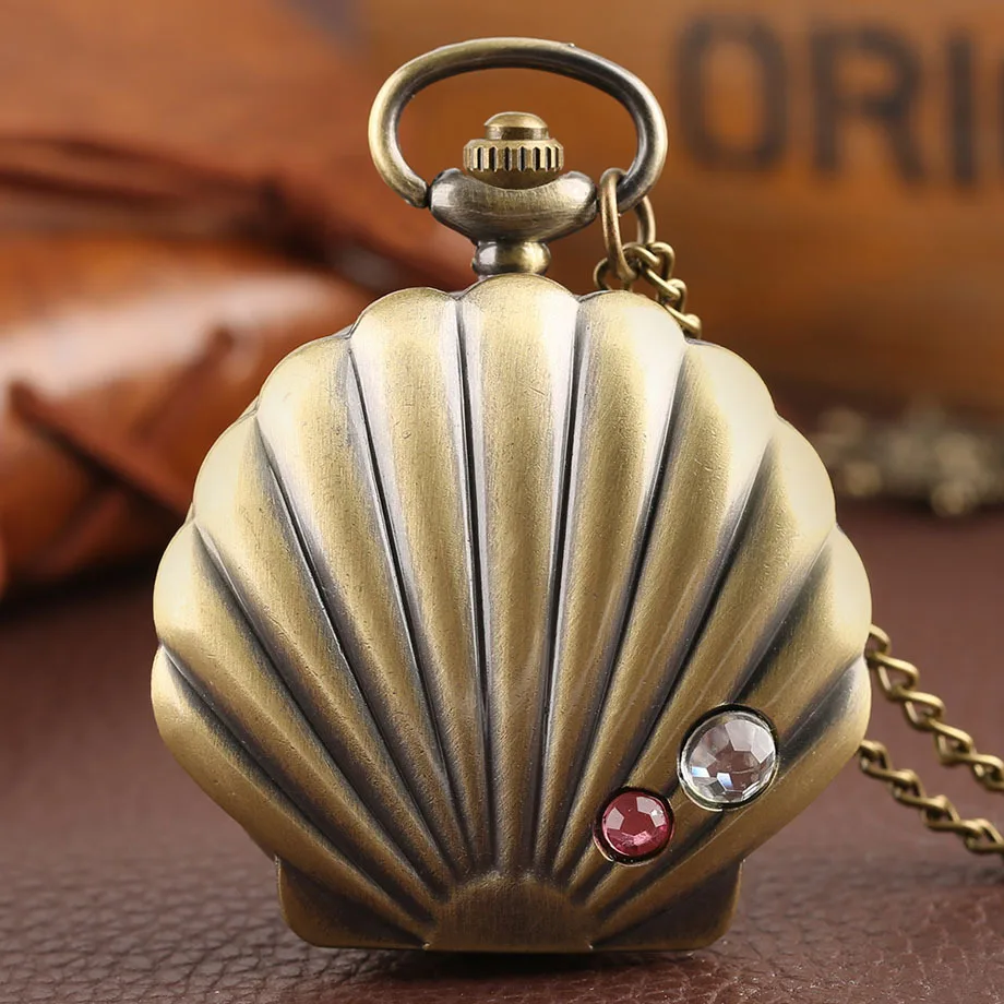 YISUYA Retro Big Shell Quartz Number Pocket Watch Women Decorate Imitation Diamond Case Necklace Pendant Chain Gifts for Kids (7) - 