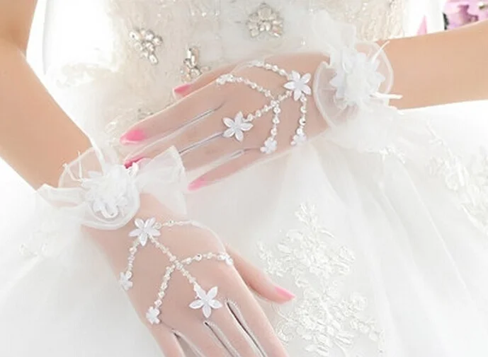 Новые модные короткие свадебные перчатки из органзы с бусинами короткие рукавицы для невесты