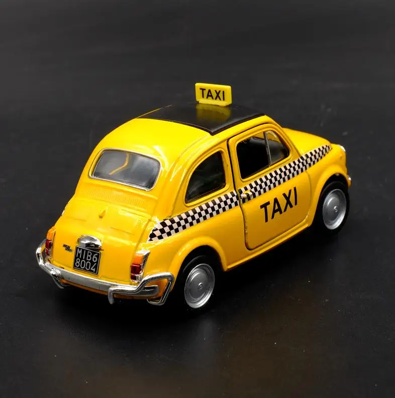1:36 Масштаб высокая имитация сплава Модель автомобиля Fiat 500 такси вытяните назад