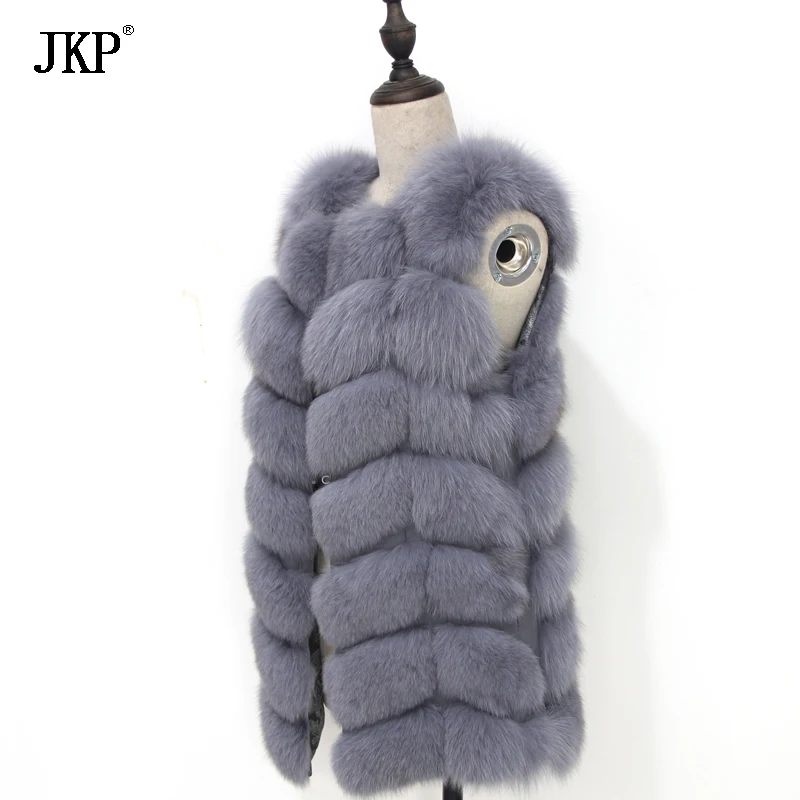 

2024 the new hot sell 100% real fox fur vests, the natural fox fur vest, the fox fox fur vest, the winter high-quality coat.