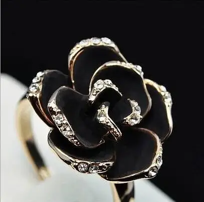 

2018 New Arrival Black Gold Color Rose Flower Cute Female Ring Rhinestones Austrian Crystal Finger Ring For Woman Jewelry Gift