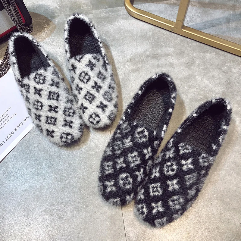 

Chowaring 2018 Luxury Shoes Women Designers fashion Autumn Winter slip on Woman Loafers Flat Heels Comfortable Ladies shoes
