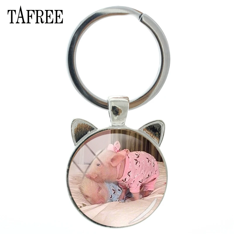 

TAFREE Cute Piglet Art Ear Keychains New Fashion Happy Pig Animal Glass Dome Key Chain Car Key Keyring Best Friend Jewelry QF706