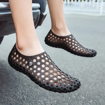 

Men Sandals Summer Flip Flops Slippers Women Outdoor Beach Shoes Swimming Sandals Hollow Out Water Shoes Sandalia Masculina