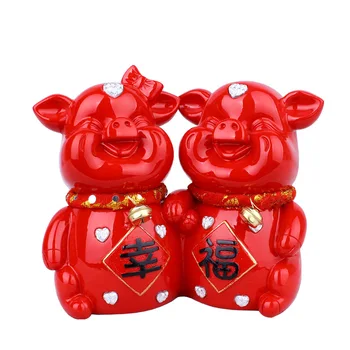 

Creative Resin Cute Couple Pig Ornaments Cartoon Pig Miniature Wine Cabinet Decoration Desktop Crafts Home Decor Wedding Gifts