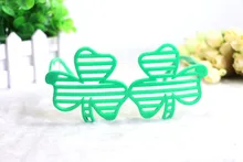 Funny Clover Shamrock Shutter Glasses for St Patricks Day Gift Party Accessory and Festival Supplies Decoration