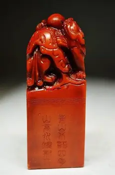 

10.2 cm * / Beautifully decorated Chinese Shoushan stone seal statue