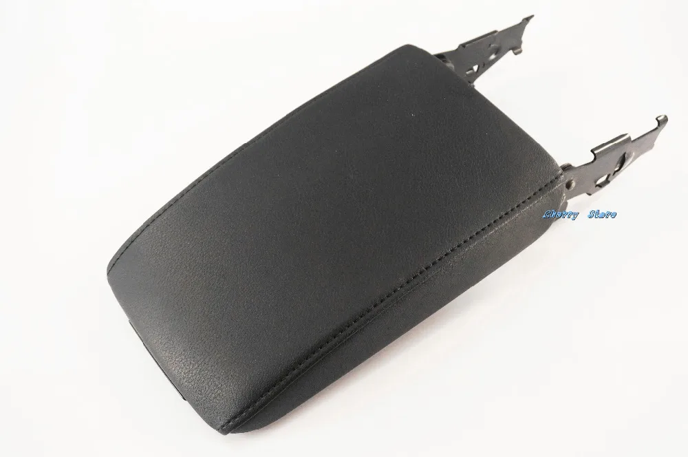 NEW 5C6 864 571 WYE Black Armrests leather Center Console Armrest Cover