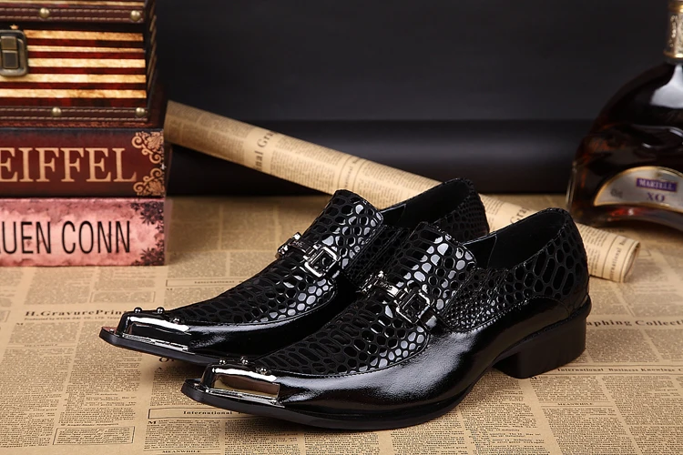 De La Nuevos Metal Cuero Estrecha Boda Llegada Hombres Moda Oxford Auténtico 2017 Vestido Punta Charol Zapatos xEwCqftf