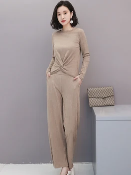

Spring Women Knitted Rib Elegant 2 Piece Set Women 2019 Autumn Lady Casual Sets Outfit Two Piece Set Crop Top Wide Leg Pants