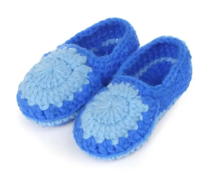 10 пар/лот; Новинка; классическая мягкая обувь для маленьких мальчиков и девочек в стиле пэчворк; цвета; ручная вязка; обувь для малышей; детская обувь для кроватки; 11 см - Цвет: blue