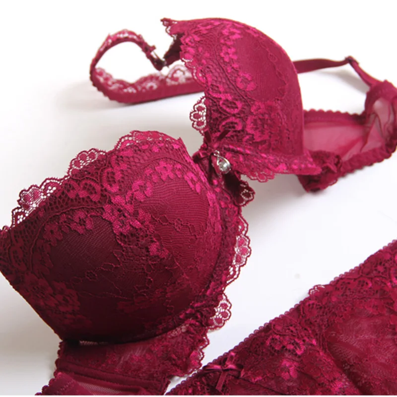 New Women's underwear Set Lace Sexy Push-up Bra And Panty Sets Bow Comfortable Brassiere Young Bra Adjustable Deep V Lingerie New Women's underwear Set Lace Sexy Push-up Bra And Panty Sets Bow Comfortable Brassiere Young Bra Adjustable Deep V Lingerie