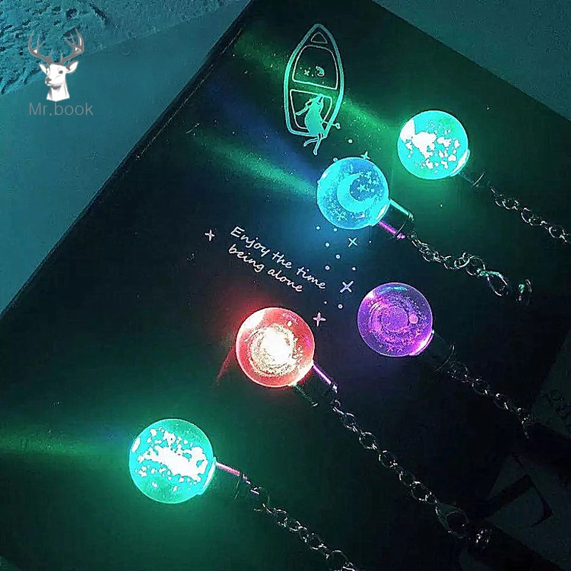 

Creative Starry Sky Flashing Light Gel Pen Lovely Moon Star Glass Bulb Pendent Pen Multi-function 0.5mm Black Ink Bulb Pen Gifts