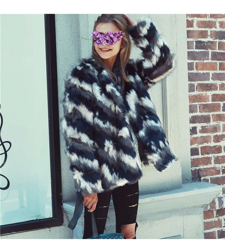 Fashionable stripe copy fur medium long money jacket female 2018 Europe and America popular autumn winter new female type coat (4)