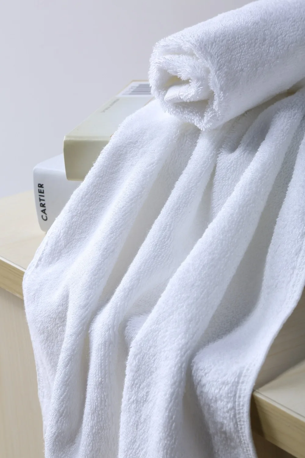ZHUO MO Pakistan Cotton Luxury Bath Towes for home hotel White Serviette de Bain white Cotton Beach Terry Bath Towels for Adults