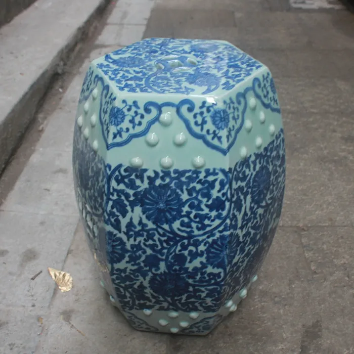 Jindezhen Chinese ceramic drum stool bathroom dressing blue and white antique chinese garden stool (1)
