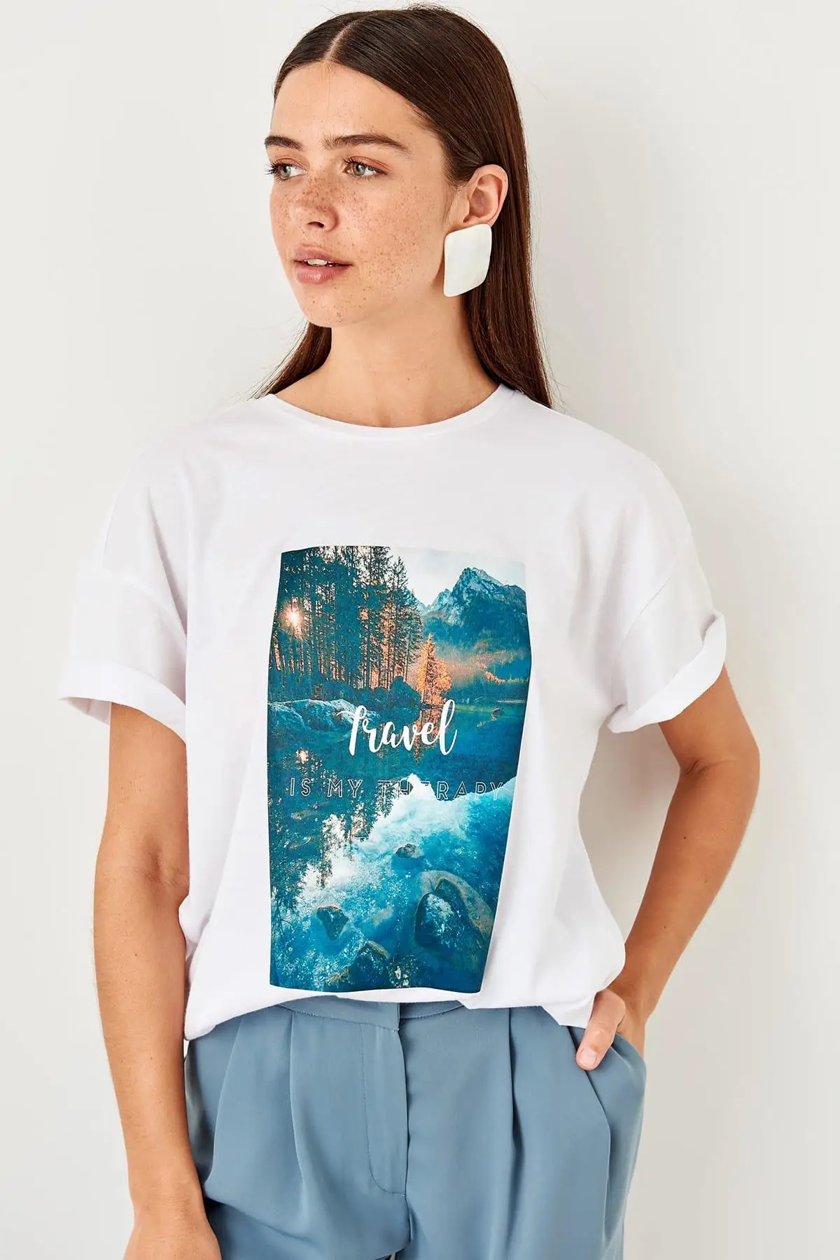 Trendyol White Printed Boyfriend Knitted T Shirt TWOSS19PB0037 | Женская одежда