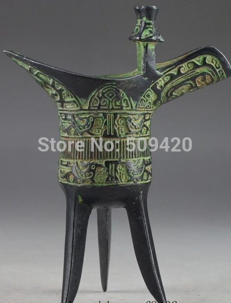 

Oriental Bronze Chinese Old Exorcism Handwork Embossment Wine Cup Decor statue