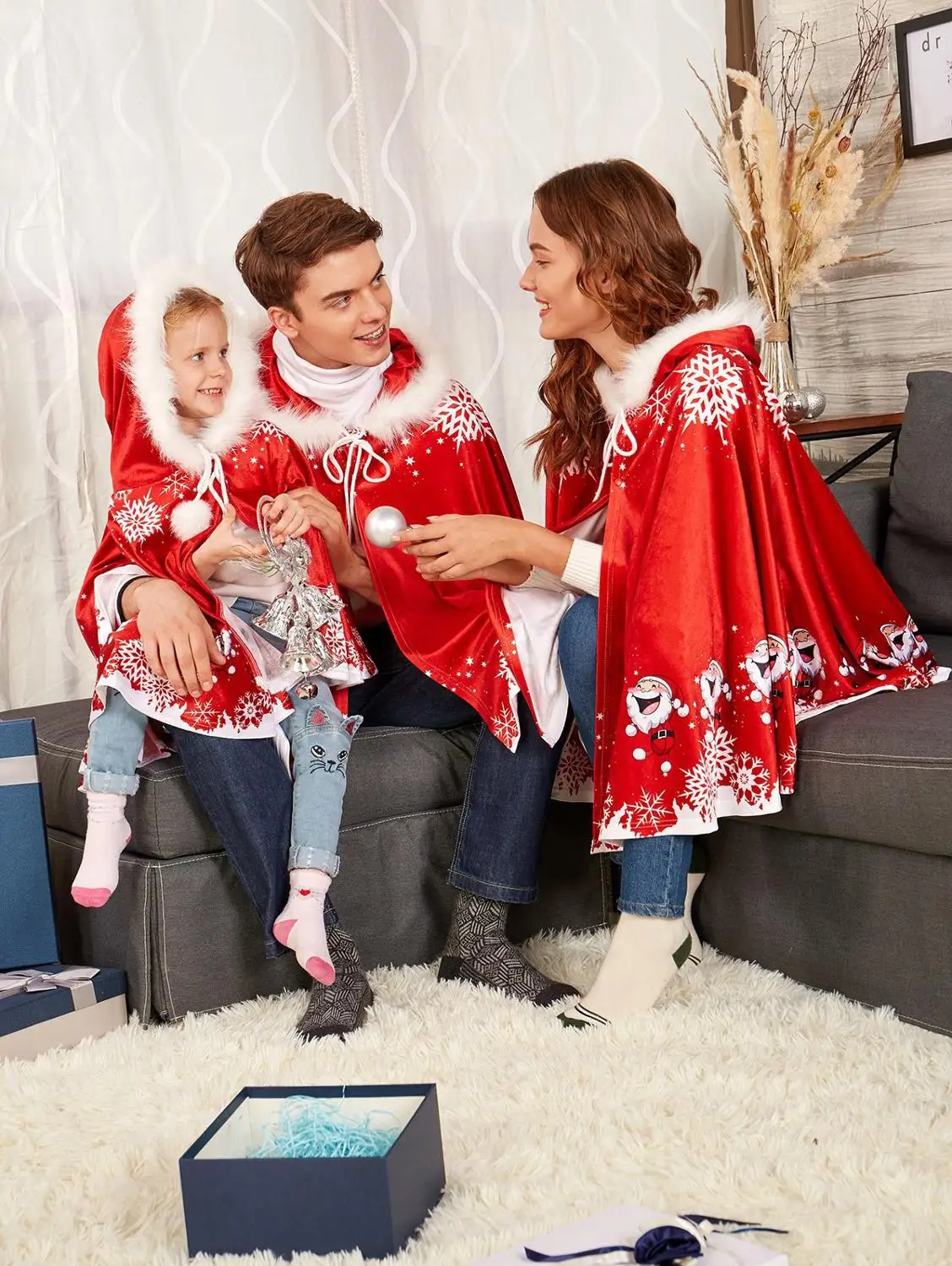 

Christmas Family matching outfits Costume Santa Claus Cartoon Pattern Costume Red Shawl Halloween Costume Child Adult Family Set