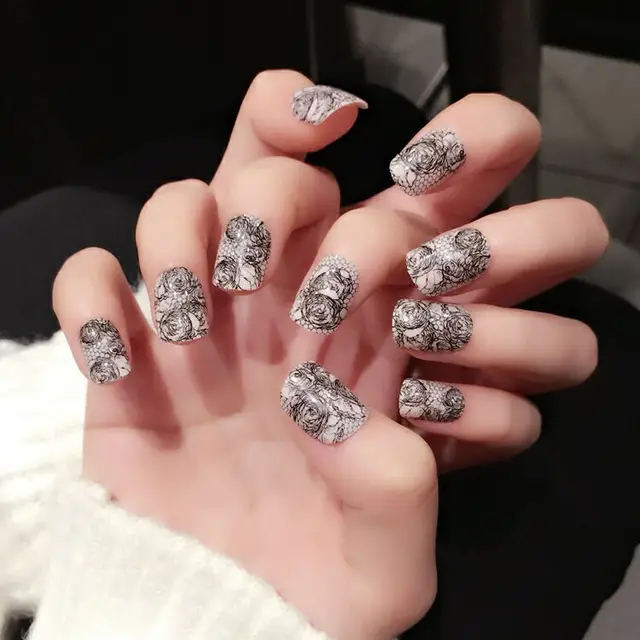 Aliexpress Por Punk False Nails 24pcs Black Por Punk False Nails 24pcs Black Flower Oval Short Tips With Designs Color