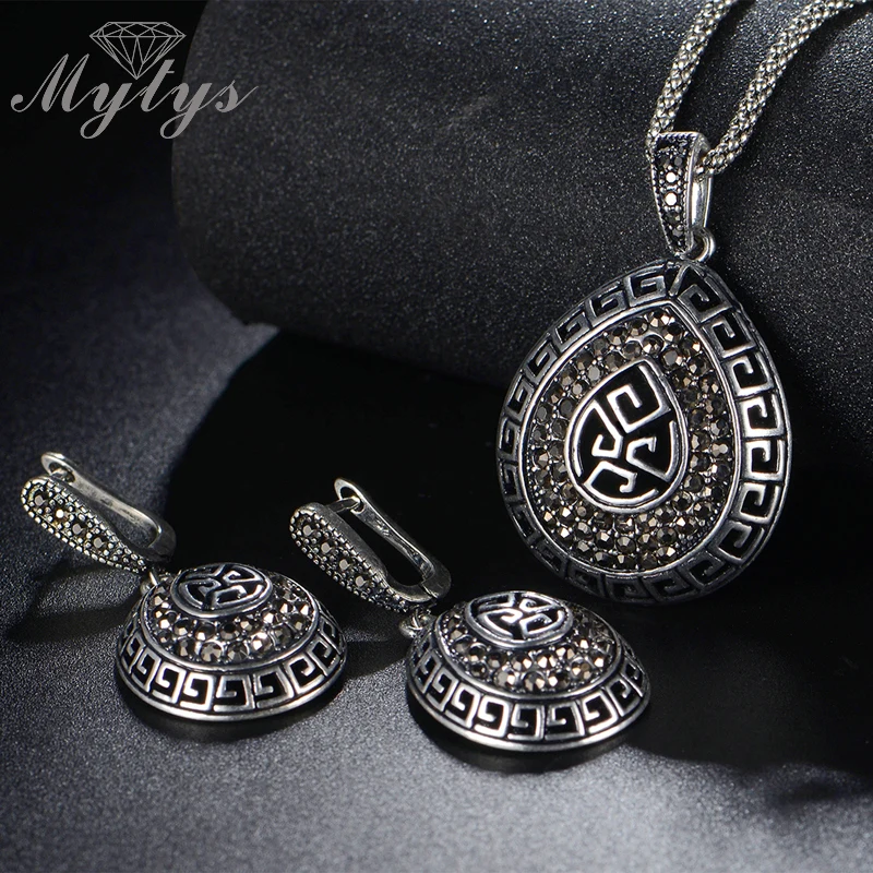 

Mytys Retro Gray Black Invisible Setting Marcasite Jewelry Sets for Women Antique Pendant Necklace and Drop Earrings Sets CN206