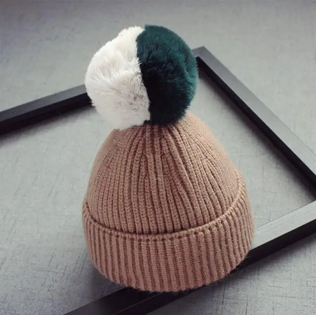 Высококачественная детская зимняя шапка, двухцветная, с шариками, skullies, детская шапка, утолщенная, для малышей, теплые шапочки, вязаная шерстяная шапка