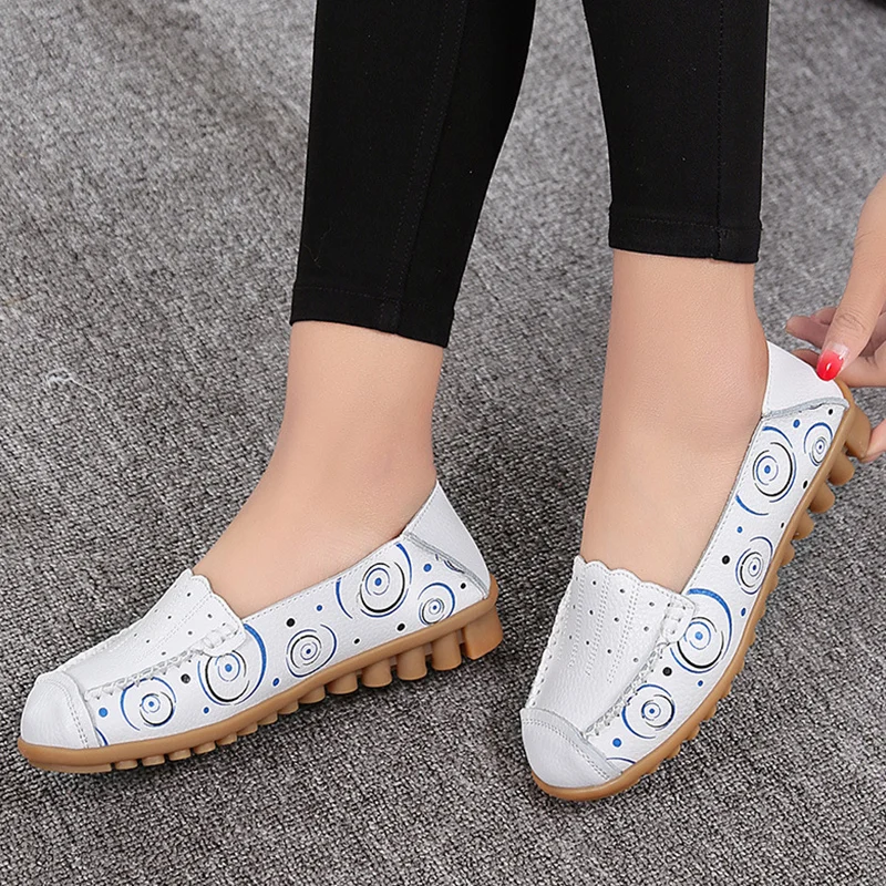

Fashion women's shoes spring 2018 new arrival appliques round toe loafers female shoes genuine leather woman shoes