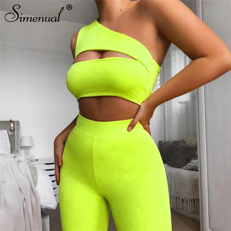 neon green Simenual, неоновый цвет, Женский комплект из двух предметов, на одно плечо, повседневные спортивные костюмы, с вырезами, укороченный топ и байкерские шорты, комплекты, спортивная одежда для активного отдыха - Цвет: neon green