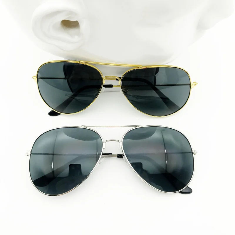 Пилот Модные солнцезащитные очки Золото ленточная рамка с черными линзами для мужчин и женщин дружки Bestman подарок вечерние сувениры