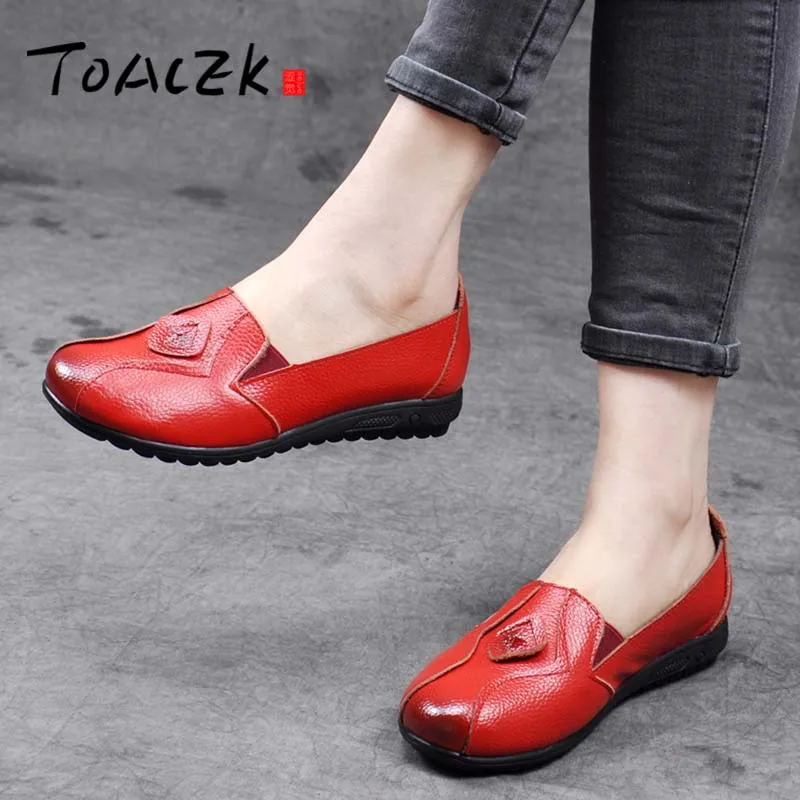

Spring leather mother shoes soft sole ethnic wind flat shoes comfortable loafers shoes non-slip women's shoes Big Size 35-43