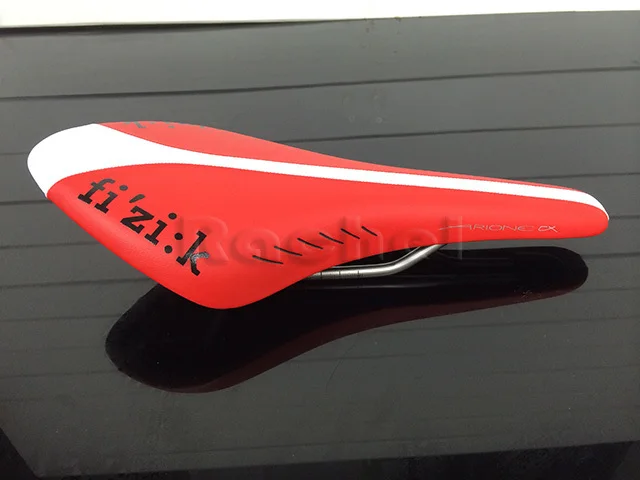 fizik saddle red