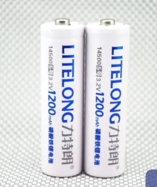 4 шт LiFePO батарея 3,2 v 1200mah 3,2 v 14500 аккумуляторная батарея+ зарядное устройство