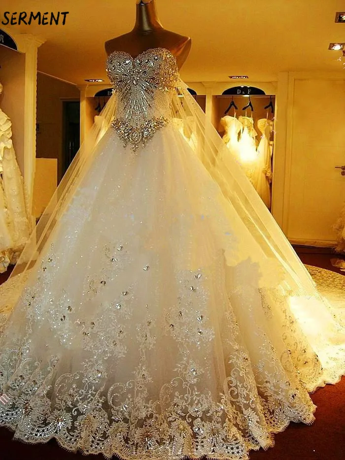 

30% Discount 2019 New Wedding Lace Tail Long Sleeve Aristocratic Elegant Bride Print Explosion Wedding Dress Spot