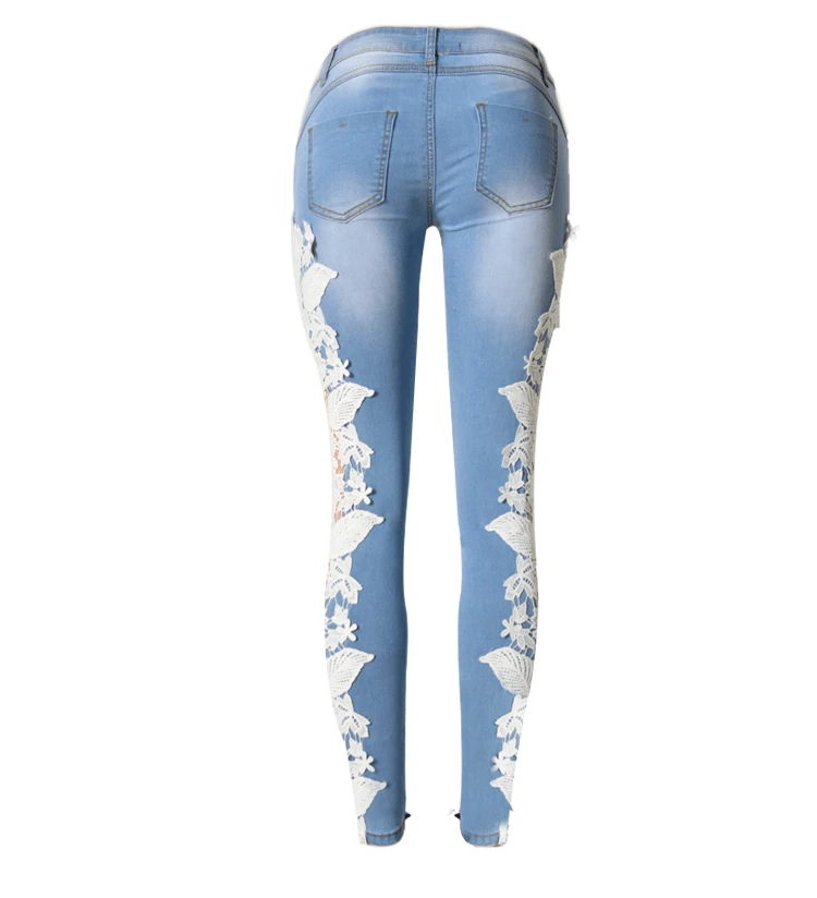 Для женщин модные джинсы джинсовые узкие выдалбливают Кружево шить середины талии Колготки для новорождённых небесно-синие штаны эластичный полной длины пикантные Джинсы для женщин