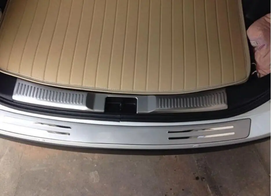 

Stainless steel outer rear bumper sill protector tail trunk stainless steel accessories accessories for Suzuki SX4 S-Cross 2014