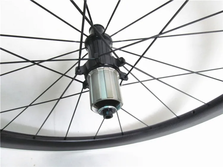 Clearance China 700C carbon & alloy clincher wheels with FSE 280s hubs, FSC60CA-23 road bicycle wheels with Aluminum braking surface 4